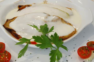 Lasaña de berenjenas con bechamel de Torta de la Serena